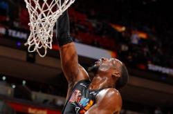 开云体育app-热火完胜山西队，克莱高光表现