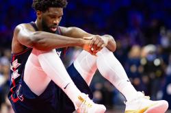 开云体育入口-76人鏖战辽宁队，恩比德扛起全队