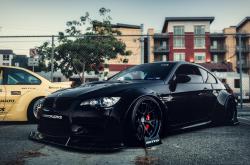 开云体育app-东西半球的火线共振，当英超争冠战的红蓝血拼，唤醒安第斯山脉的绿茵图腾