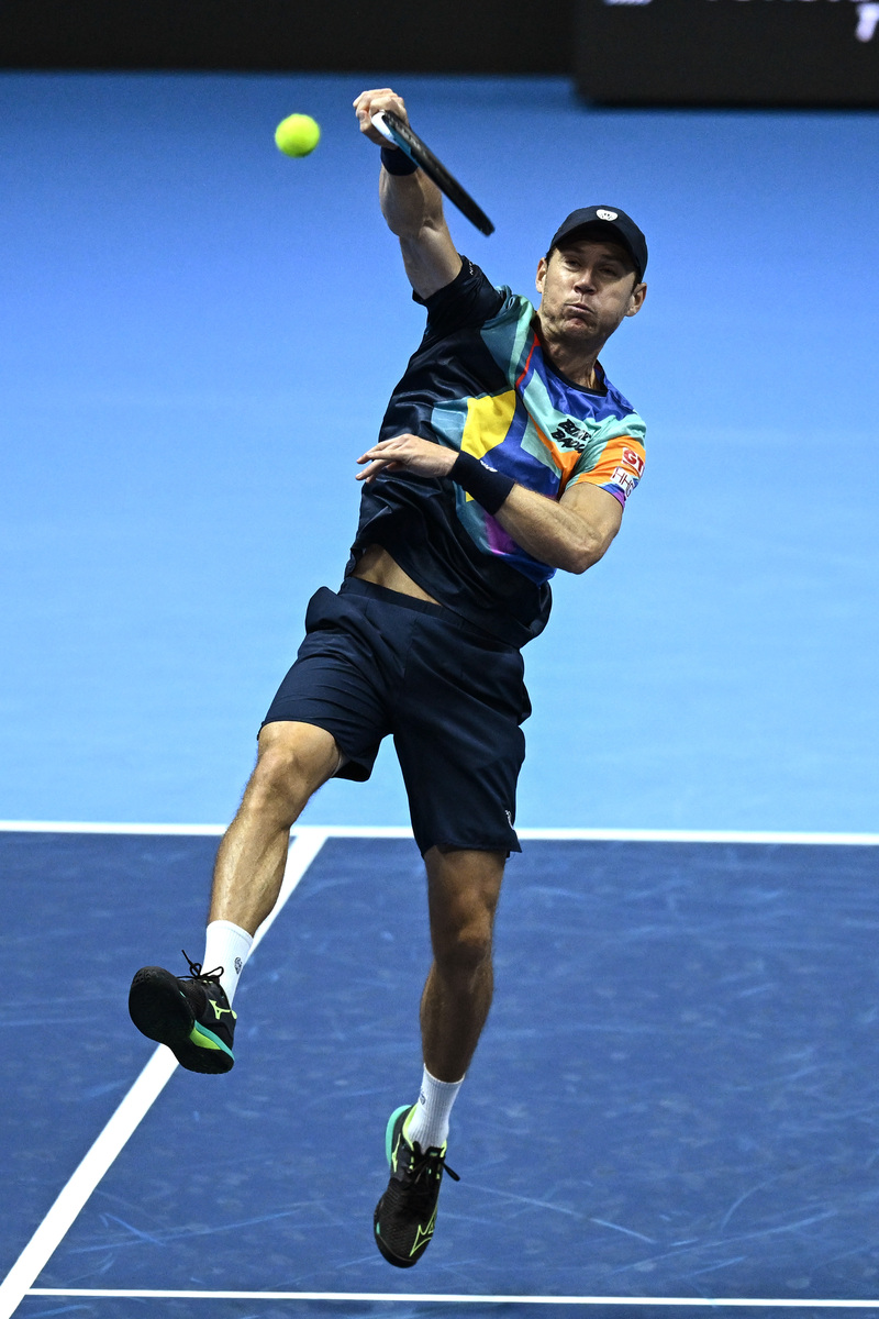 德国网球队险胜意大利网球队,瓦林卡制霸全场 德国网球队险胜意大利网球队,瓦林卡制霸全场