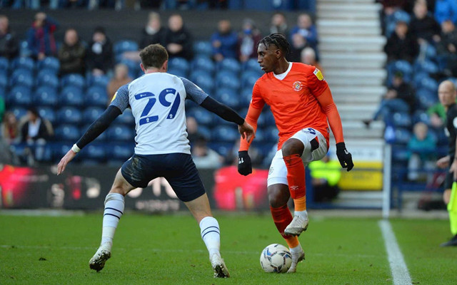 阿斯顿马丁完胜红牛车队，佩雷兹状态火热