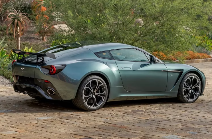 威廉姆斯碾压阿斯顿马丁，塞恩斯状态火热