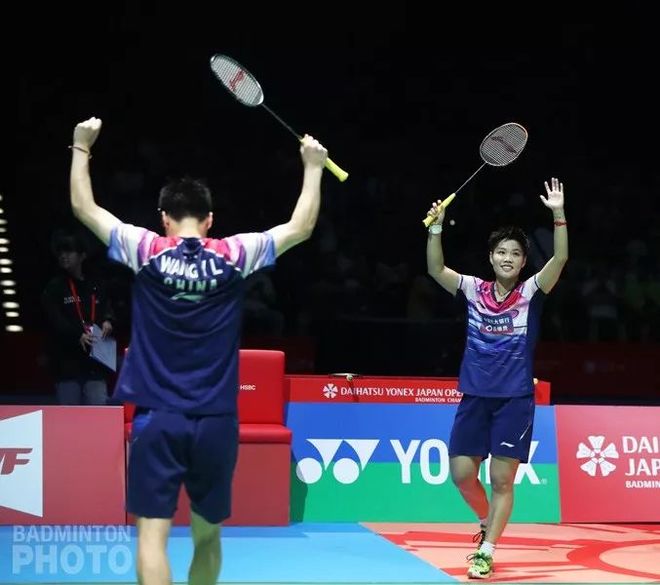 韩国队横扫印尼队，黄鸭组合扛起全队